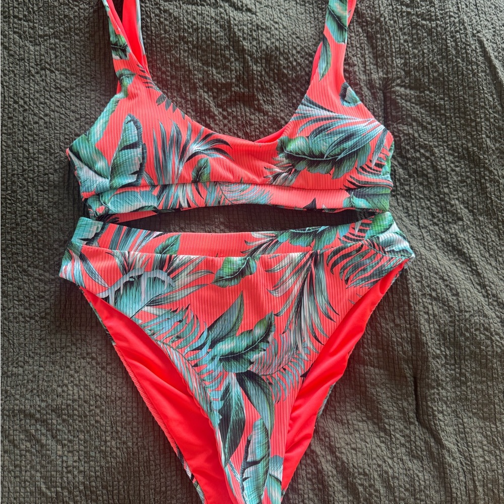 Pink Lily Tropical Leaf Print Bikini Set